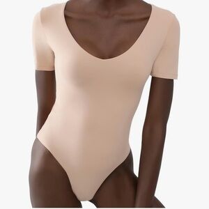 Pumiey Women’s V Neck Short Sleeve Bodysuit Size L